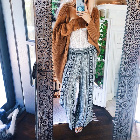 Abercrombie & Fitch Pants - Abercrombie + Fitch Hippie Flowy Pants A198